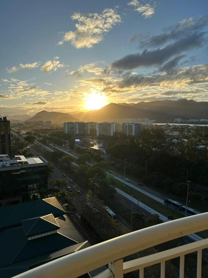 Aparthotel Flat Com Vista Panoramica -15- Na Barra Da Tijuca - Estacionamento Gratuito - Frigobar - Ar Condicionado - Piscina - Academia - Balsa Gratis - Varanda - Vista Parcial Mar E Lagoa Rio de Janeiro