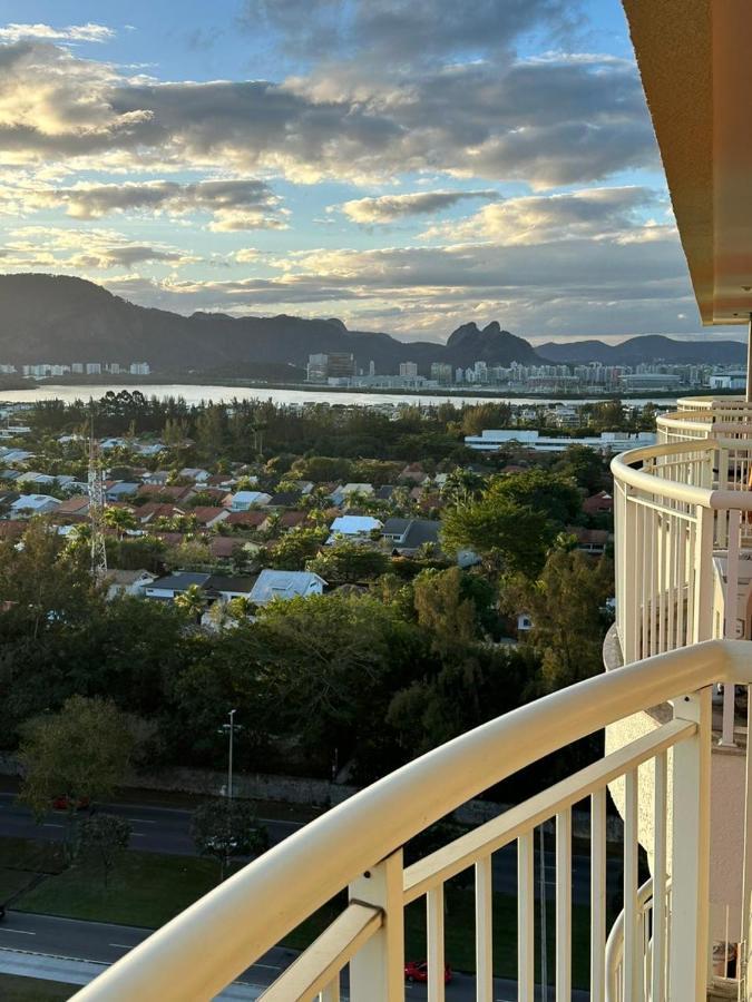 Flat Com Vista Panoramica -15- Na Barra Da Tijuca - Estacionamento Gratuito - Frigobar - Ar Condicionado - Piscina - Academia - Balsa Gratis - Varanda - Vista Parcial Mar E Lagoa *