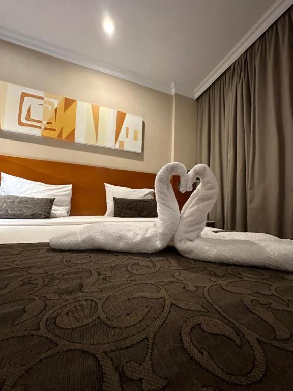 Flat Com Vista Panoramica -15- Na Barra Da Tijuca - Estacionamento Gratuito - Frigobar - Ar Condicionado - Piscina - Academia - Balsa Gratis - Varanda - Vista Parcial Mar E Lagoa Aparthotel Rio de Janeiro