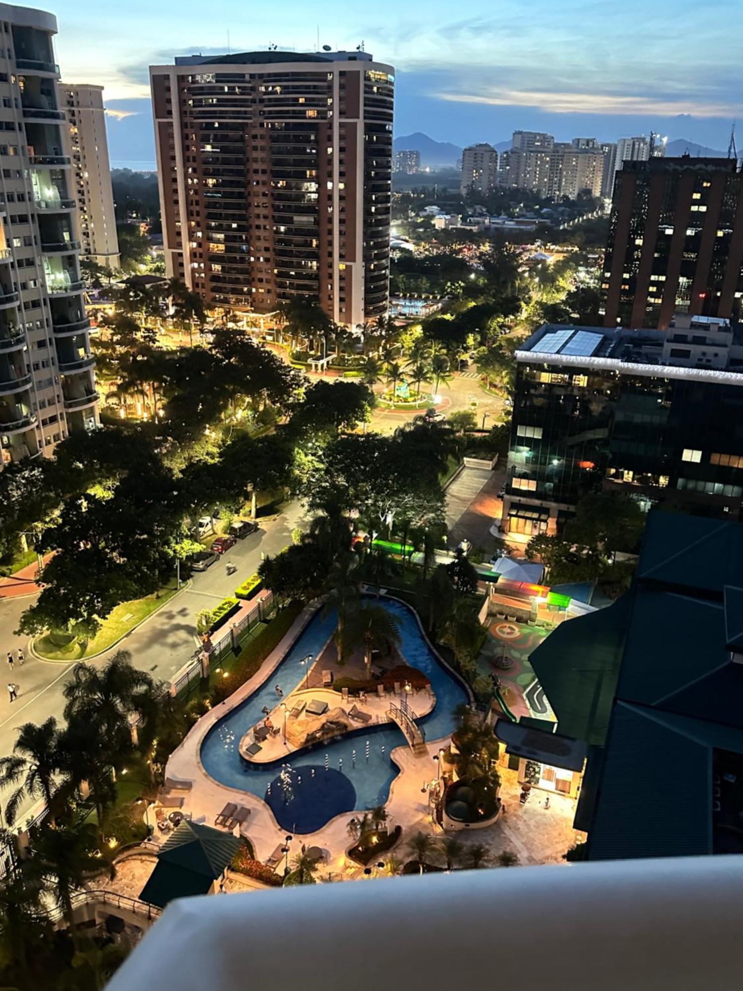 Aparthotel Flat Com Vista Panoramica -15- Na Barra Da Tijuca - Estacionamento Gratuito - Frigobar - Ar Condicionado - Piscina - Academia - Balsa Gratis - Varanda - Vista Parcial Mar E Lagoa