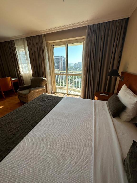 Flat Com Vista Panoramica -15- Na Barra Da Tijuca - Estacionamento Gratuito - Frigobar - Ar Condicionado - Piscina - Academia - Balsa Gratis - Varanda - Vista Parcial Mar E Lagoa Rio de Janeiro